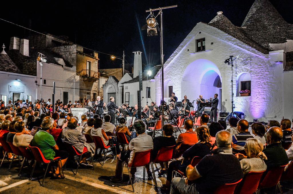 Вилла Trullo Relax Альберобелло Номер фото